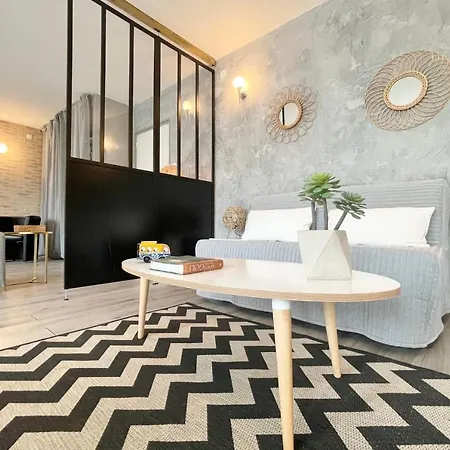 Apartment #f7 The Contemporary 6 Sleeps Wifi Tramway Grenoble